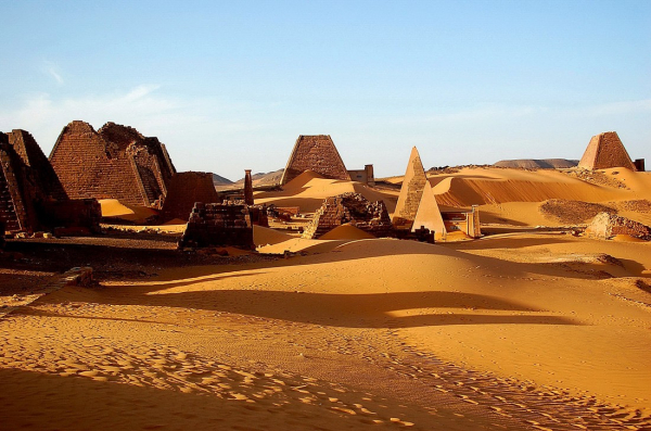 Судан будет привлекать туристов пирамидами, как в Египте