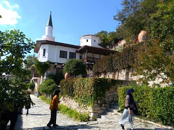 
				„Дворец“ в Балчике - № 1 среди ста национальных туристических объектов Болгарии			