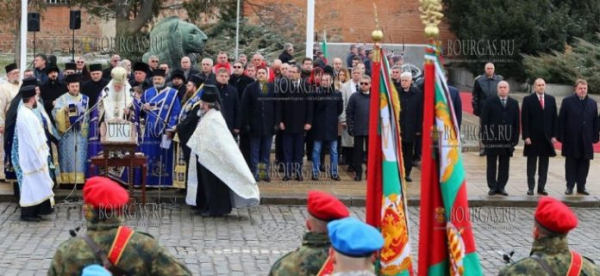 6 января 2020 года, в Иорданов день — в Болгарии освятили флаги болгарской армии