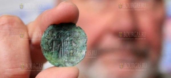На территории Болгарии нашли редкую монету XIII столетия