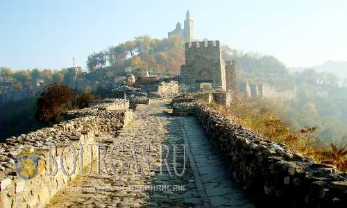 Крепость Царевец в Велико-Тырново один из самых популярных туристических объектов в стране