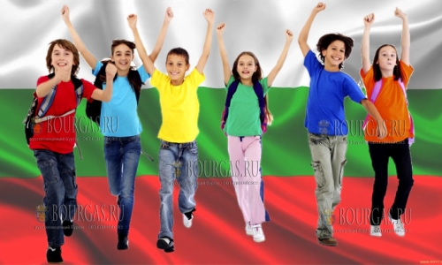 О детях Болгарии — инфографика