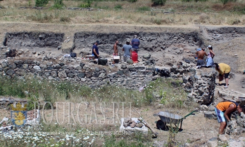 В Болгарии обнаружили захоронение которому более 7600 лет