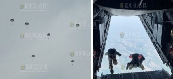 В армии Болгарии проходит подготовка парашютистов