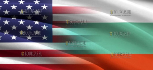 США передали Болгарии полмиллиона долларов на борьбу с COVID-19