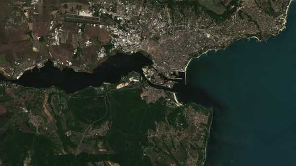 Трубу, загрязняющую стоками озеро и залив в Варне, отремонтируют