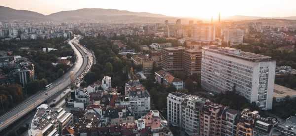 В Болгарии из-за введённого чрезвычайного положения снизились цены на жильё