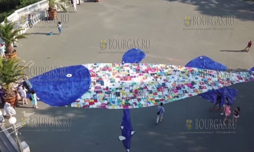В Бургасе появится 25-метровая рыба из пластиковых пакетов