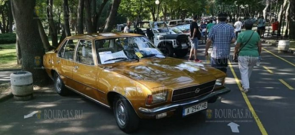 В Бургасе прошла выставка ретро-авто
