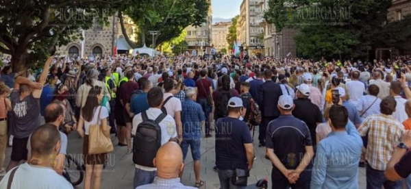 Провокаторы повинны в столкновениях с полицией в Софии