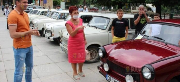 В Болгарии прошла выставка ретро-автомобилей марки «Трабант»