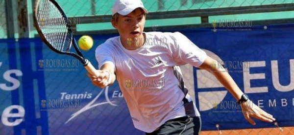 Болгарский теннисист — Петр Нестеров, стал лучшим в Европе среди юниоров до 16 лет