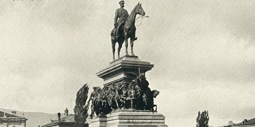 Памятник Царю Освободителю вернулся в Софию