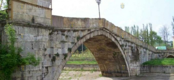 Болгария и Турция восстановят мост, которому уже 500 лет
