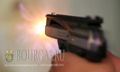 Житель Бургаса решил попугать врачей пистолетом