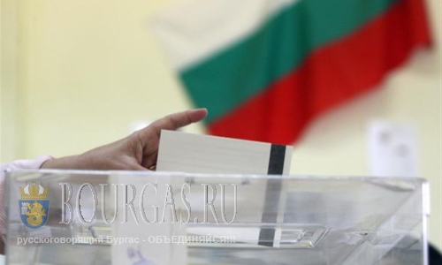 Болгары собираются на референдум