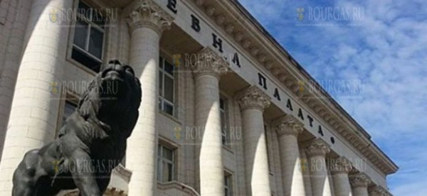 Прокуратура Болгарии изъяла более 1400 картин, принадлежавших Василу Божкову