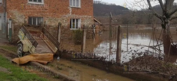 Река Велека затопила села Бургасской области