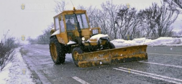 Снег покрыл перевал Шипка в Болгарии