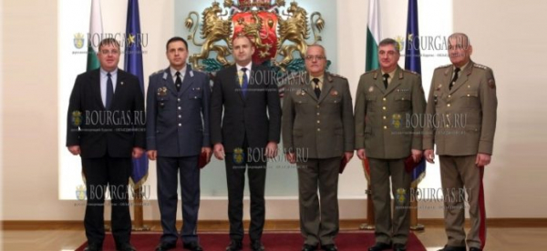 В Болгарии на двух генералов стало больше