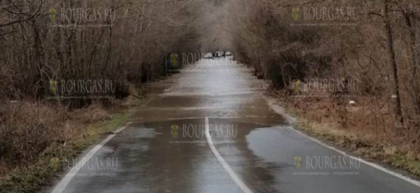 Дорога Ахтополь — Синеморец, оказалась затоплена