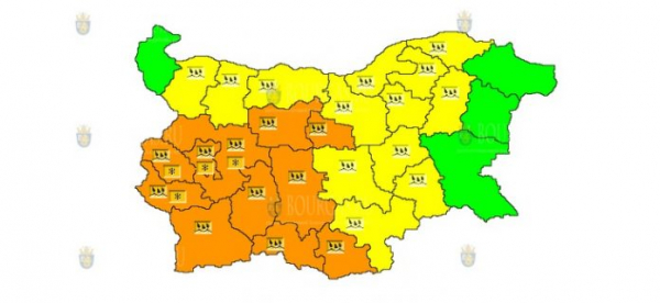 14 октября в Болгарии объявлен дождевой Оранжевый и Желтый код опасности