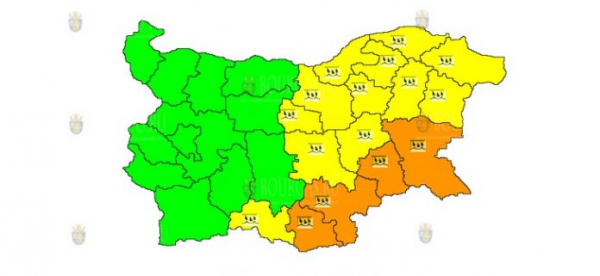 12 октября в Болгарии объявлен дождевой Оранжевый и Желтый код опасности