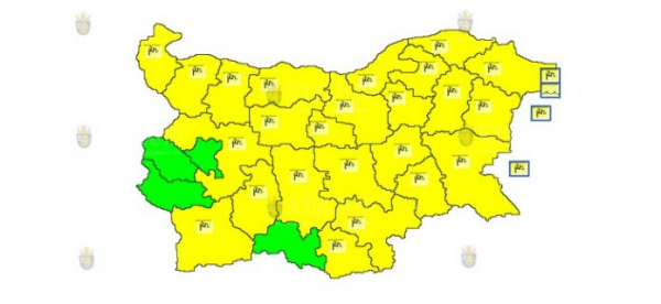 18 февраля в Болгарии объявлен ветреный Желтый код опасности