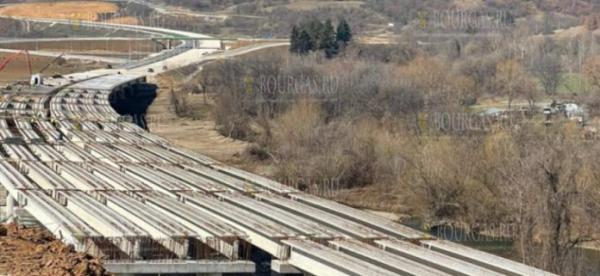 Когда же достроят автомагистраль Хемус в Болгарии?