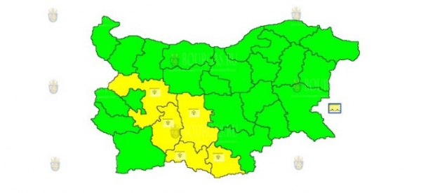 7 марта в Болгарии объявлен снежный Желтый код опасности