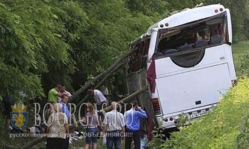 Автобус забитый туристами попал в ДТП на Солнечном Берегу