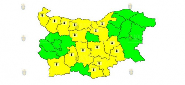 18 августа в Болгарии объявлен горячий Желтый код опасности