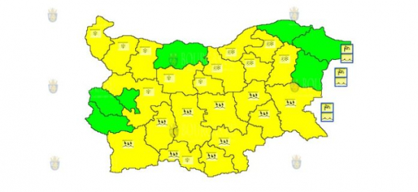 1 декабря в Болгарии объявлен дождевой/снежный Желтый код опасности