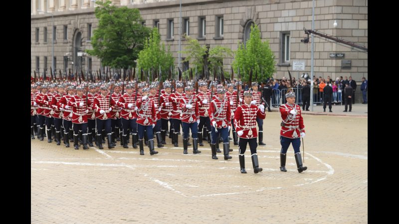 6 мая: Болгария отмечает День храбрости и праздник Болгарской армии
